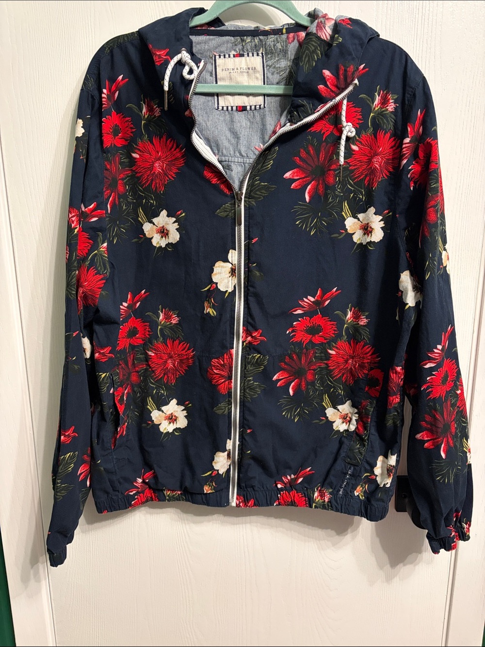 Denim & Flower Navy Floral Zip up Jacket with Red & Cream Flowers size XL